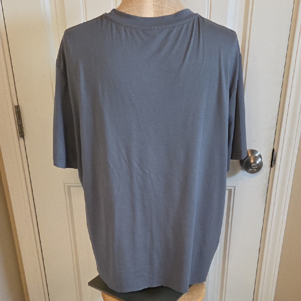 Old Habits D!e Screaming Gray Rose Short Sleeve Tshirt - Picture 2 of 6